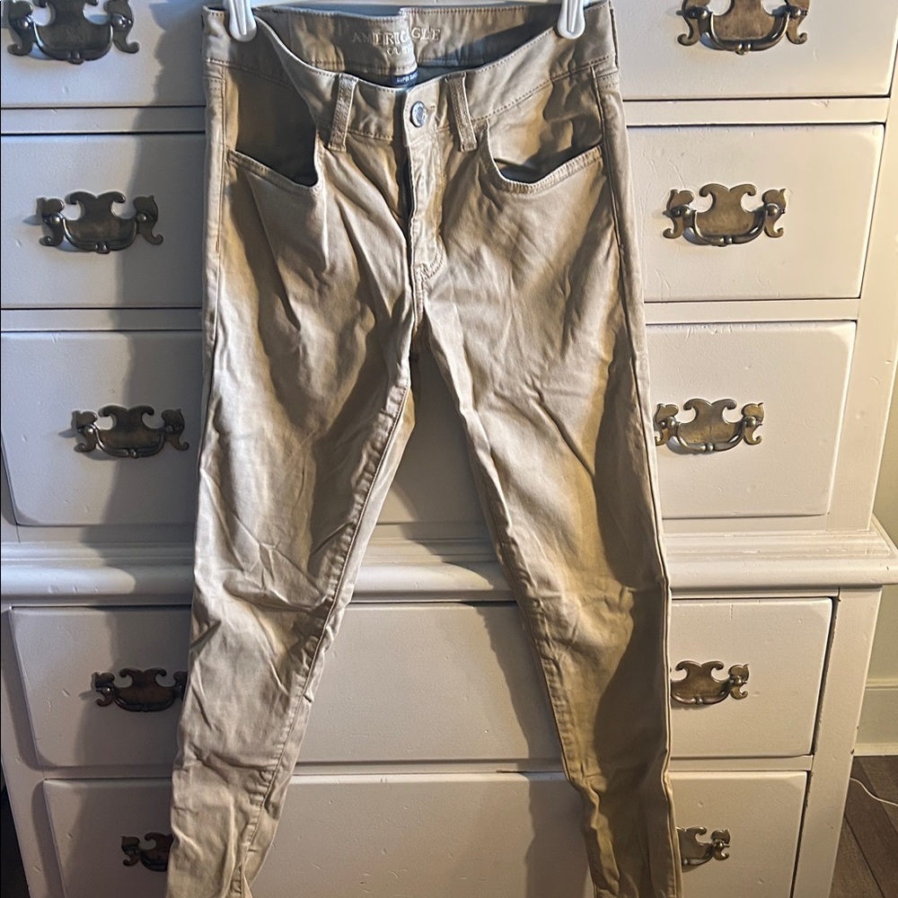 American Eagle Women's Beige Jeggings, Size 6